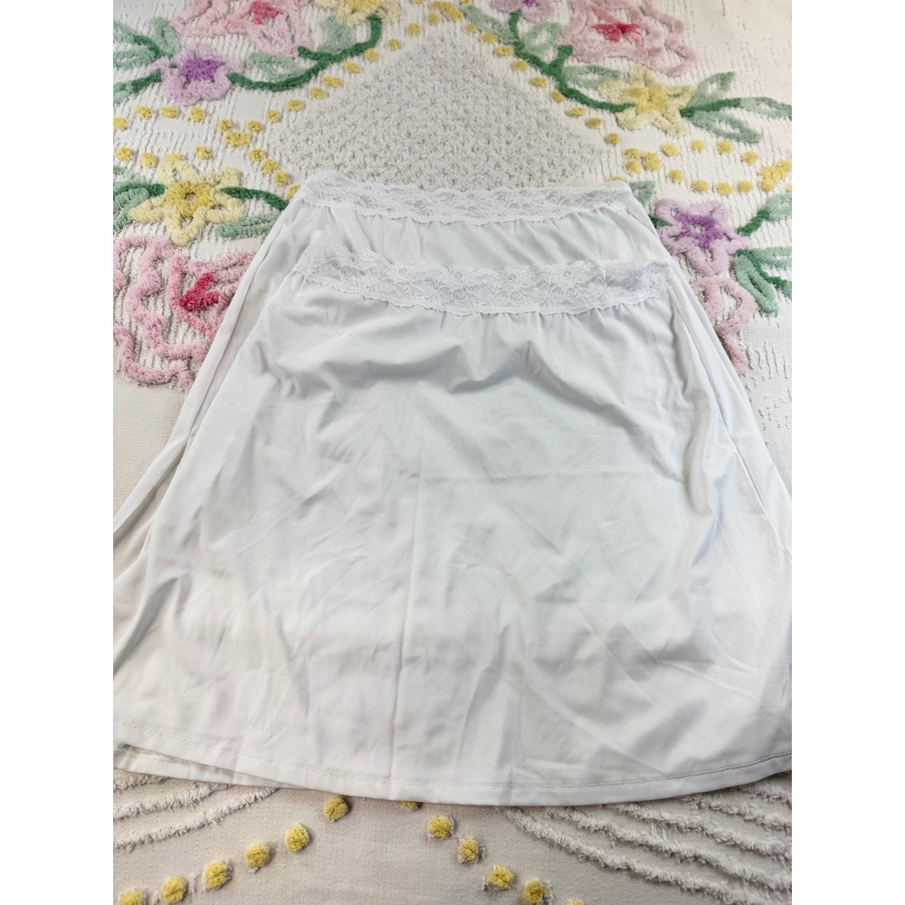 Vanity Fair 2 Pack White Half Slips Lace Waist Nylon Spandex Size Medium 11073 - Picture 8 of 9
